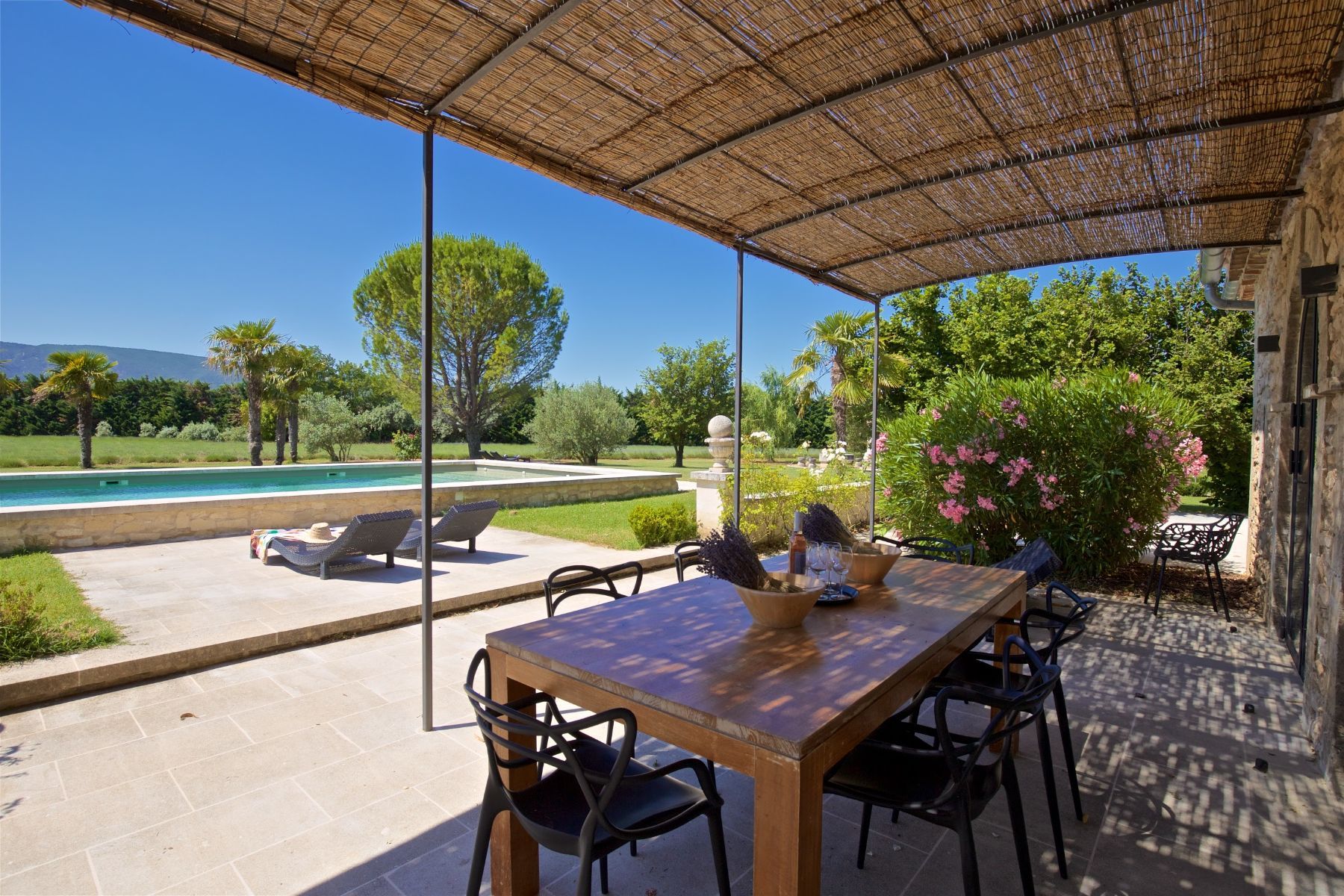 Le Mas des Lavandins villa photo.